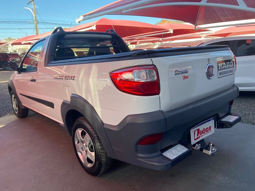 Imagem 7 de 9 de Fiat Strada 1.4 Mpi Hard Working Cs 8v 2019