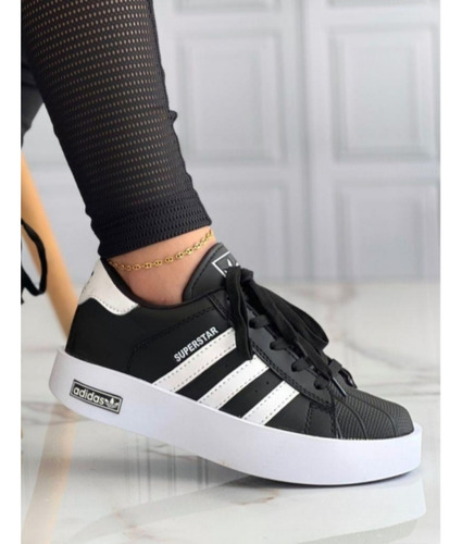 Zapatos Deportivos Para Damas, adidas Superstar. Talla 38. 