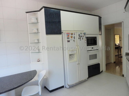 Rah Chacao Vende Apartamento Urb Miranda 24-16363