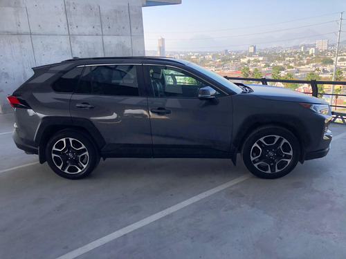 Toyota RAV4 2.5 Adventure 4wd At
