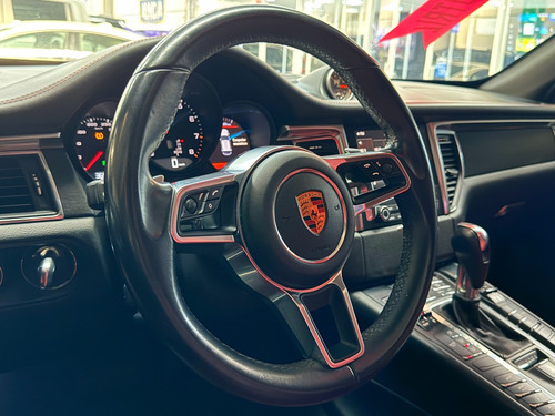 Porsche Macan Gts