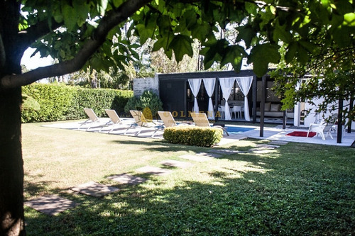 Moderna Casa Playa Mansa - Punta Del Este - 5 Dorm.- Ref: 3497