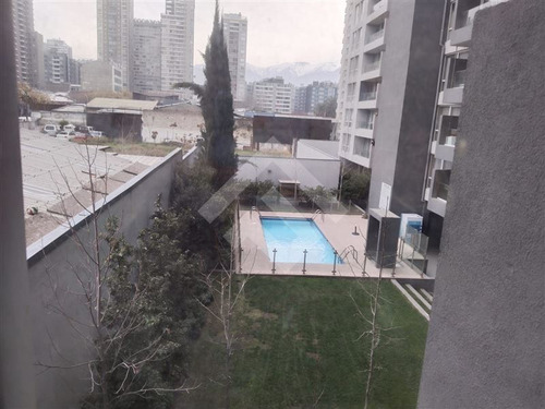 Departamento En Venta De 2 Dorm. En Santiago