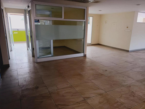 Se Renta Oficinas O Local Para Consultorios En Lindavista Da322