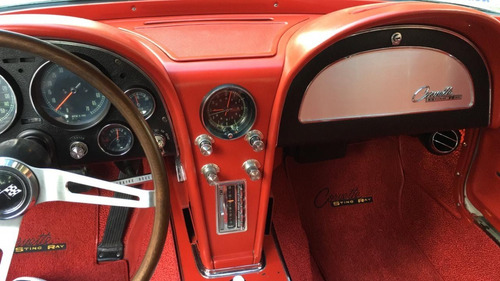 Chevrolet Corvette Stingray C 2 - 327 At V8