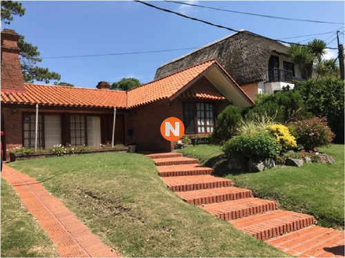 Casa En Venta Y Alquiler, San Rafael, Punta Del Este, 3 Dormitorios.- Ref: 206790