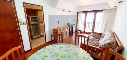 Imagen 3 de 13 de Impecable Dpto De 2 Amb Con Cochera En Venta
