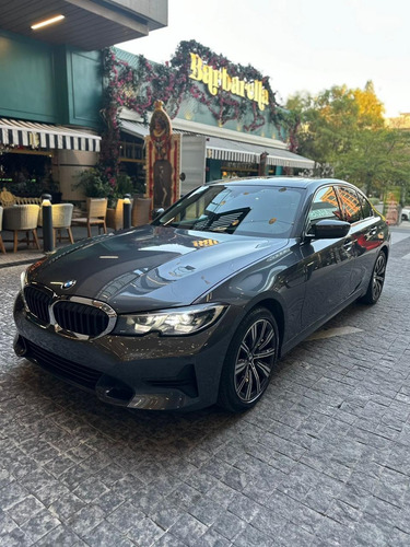 BMW Serie 3 2.0 330ia Luxury Line At