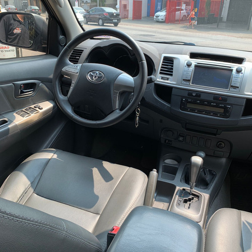 Toyota Picape Cabine Dupla Toyota Hilux Cabine Dupla 2.7 SRV CD 4x4 (Flex) (Aut)