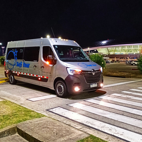 Traslado De Pasajeros - Vans - Kombi - Aeropuerto - Viajes -