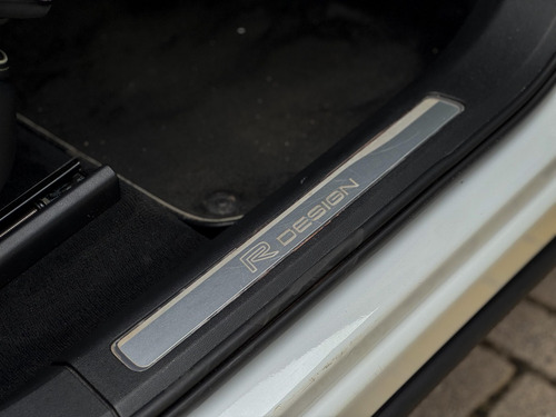 Volvo XC60 2.0 T5 R-design Drive-e 5p