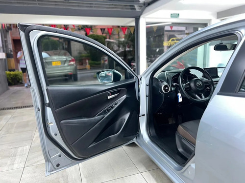 Mazda 2 Touring AT 2022