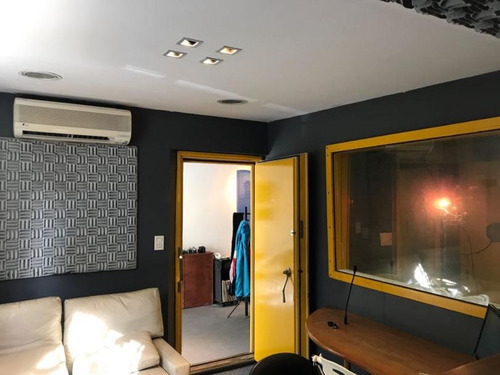 Imagen 10 de 11 de Venta Local Pocitos - Adaptado Para Estudio De Grabación