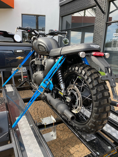 Triunph Bonneville T120 Ace 2020