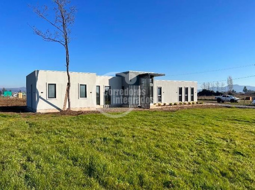 Parcela De 5000 M2 Con Casa Nueva De 140 M2 En Romeral