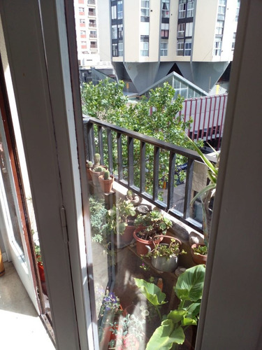 Imagen 4 de 8 de Dos Ambientes Con Balcon En El Corazon De La Ciudad