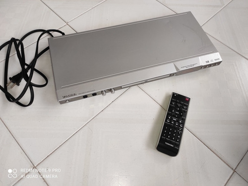 Imagen 3 de 3 de Dvd Toshiba Con Su Control Y Cable Rca Entrada Digital