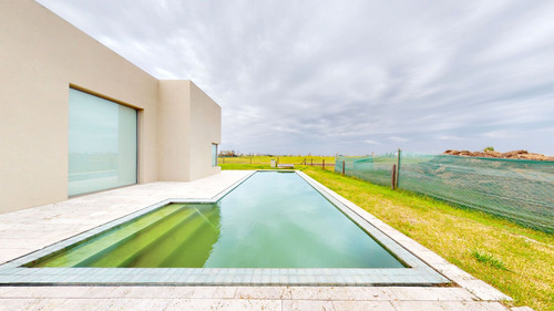 Casa En Venta Haras Del Sur Iii 3 Dorm. Y Pileta