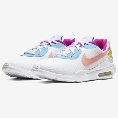 Imagen 2 de 4 de Zapatillas Nike Air Max Oketo