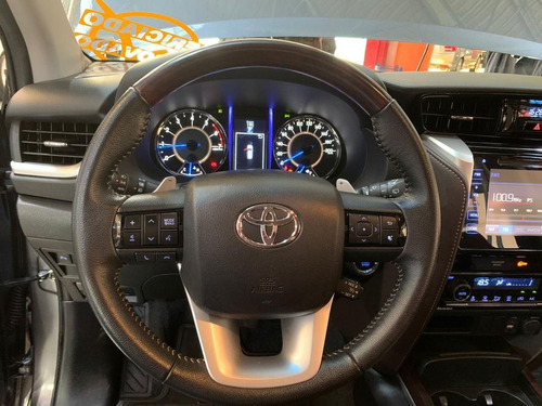 Imagem 10 de 15 de Toyota Hilux Sw4 2019 2.7 Srv 7 Lugares Maravilhosa!!