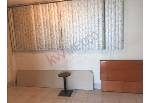 Venta O Renta De Edificio Con Salón De Fiestas Muy Amplio Ideal Para Giros Diversos