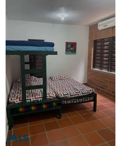 Finca En Santa Fe: Espacio, Confort Y Clima Cálid...(mls#256079)