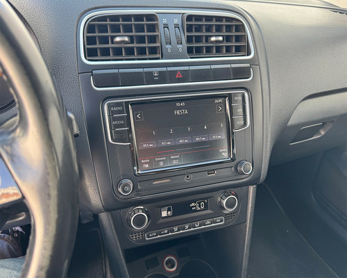 Volkswagen Vento 1.6 Highline Mt