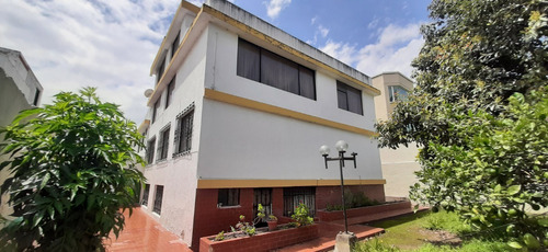 Imagen 11 de 11 de Oportunidad !! Casa Comercial - Vendo Cumbayá - La Primavera, Casa Grande !!