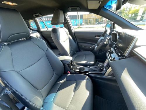 Imagen 6 de 17 de Toyota Corolla Cross 1.8 Seg Hv E-cvt 2023