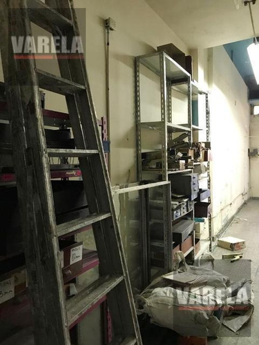 Imagen 4 de 9 de Retasado!! Av La Plata 1300 Boedo Depósito Con Vivienda Y Local 568m2 Lote Propio. Oportunidad!!