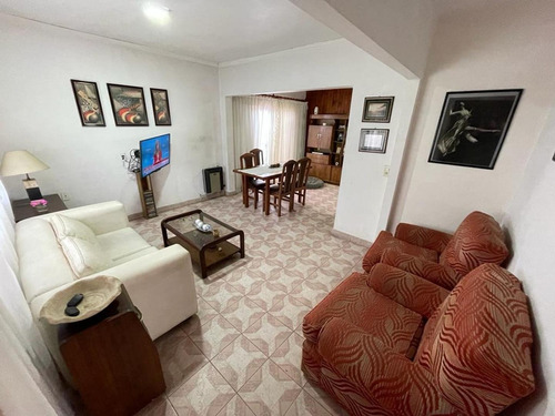Imagen 6 de 25 de Casa En Venta 4 Ambientes C/ Parque Y Pileta En José C. Paz!