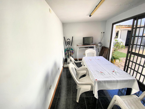 Venta Casa De 3 Dormitorios En Barrio San Martín