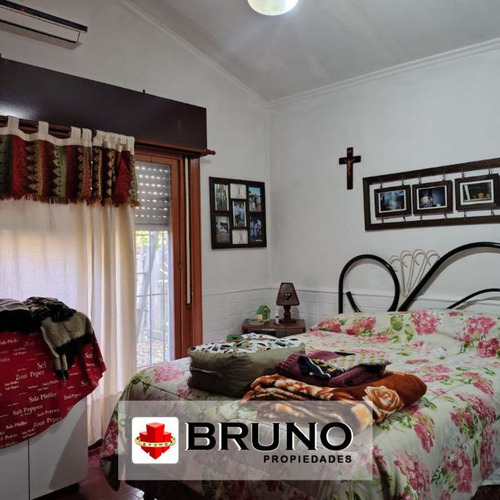 Casa En Venta En Agustin Ferrari