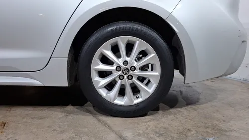 Toyota Corolla 1.8 LE AUTO
