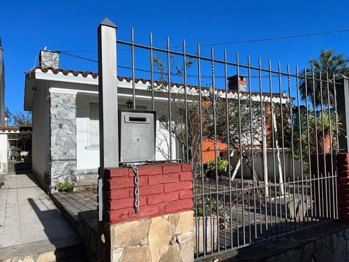  Venta Casa Sayago, Padrón Único A Pasos De Hipercentro Devoto Y SodiMac !!!!