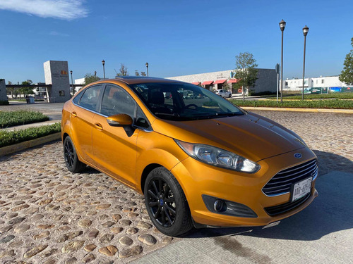 Imagen 5 de 13 de Ford Fiesta 1.6 Se Sedan Mt 2016