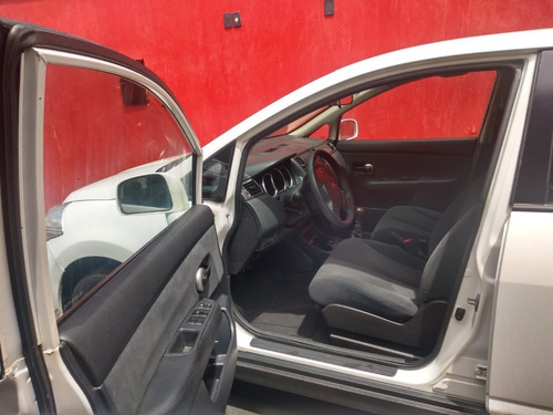 Nissan Tida 1.8 Flex - 10/11