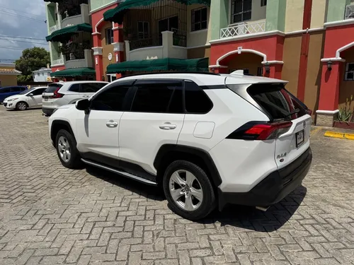 Toyota Rav4 Xle 4*2 Año 2021