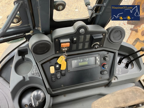 Retroexcavadora 2012 John Deere 410j 4x4 A/c Extensión