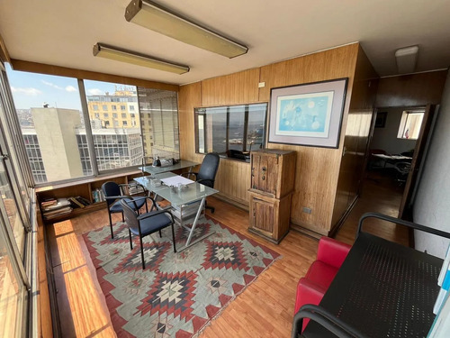 Oficina Con 2 Privados Y Recepción Con Vista Al Mar