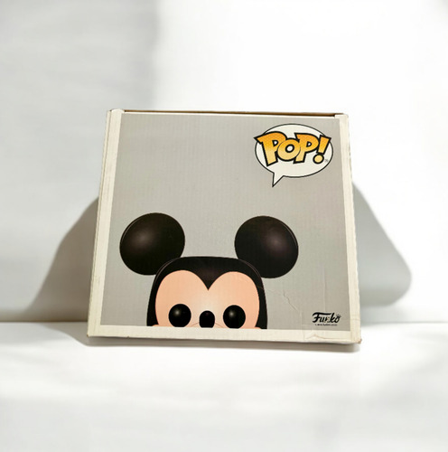 Funko Pop 90 Años 457 Color (Usado)