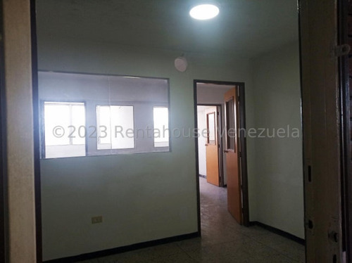 Milagros Inmuebles Oficina Alquiler Barquisimeto Lara Zona Centro Economica Comercial Economico Código Inmobiliaria Rent-a-house 24-8042