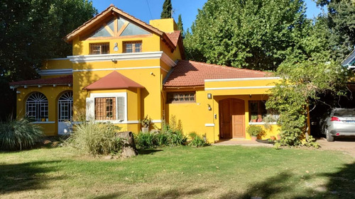 Casa Antigua A La Venta Refaccionada En Villa Serrana A Metros Del Paseo Rivera Indarte