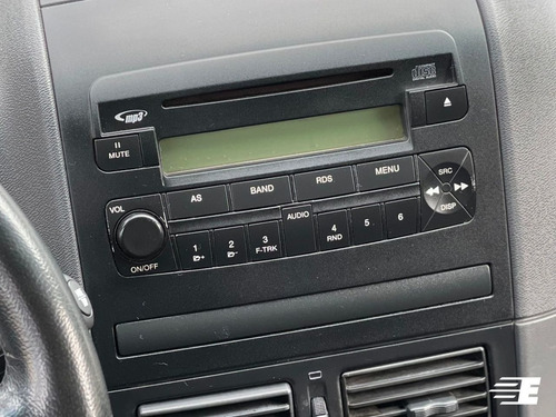 Imagem 8 de 10 de Fiat Siena 1.4 4p El Flex