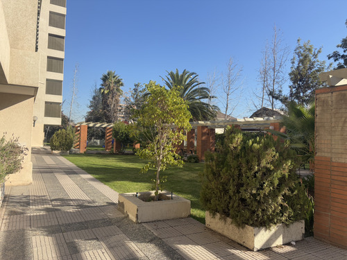 En Venta 4 Dormitorios, 2 Estacionamientos