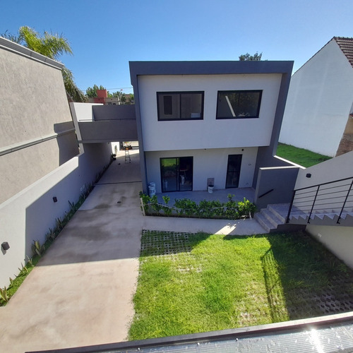 Imagen 2 de 14 de Venta Excelente Departamento De 3 Ambientes Patio Terraza Cochera A Estrenar Castelar