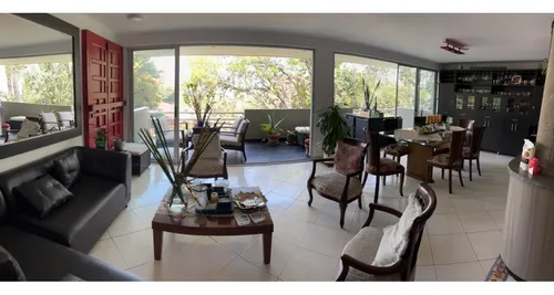 Rhbr-11857 Casa De 2 Niveles ( Poblado, Sector San Lucas)