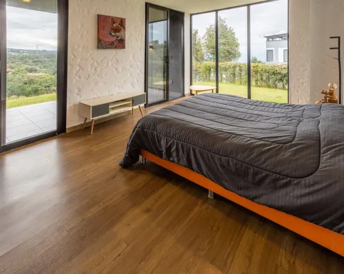 Casa En Venta En Vía Principal De Santa Elena. Cod V15184