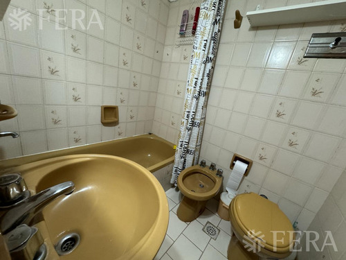 Venta De Departamento De 4 Ambientes Con Cochera Y Patio En Villa Gesell