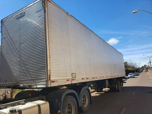 Imagem 5 de 5 de Carreta Bau